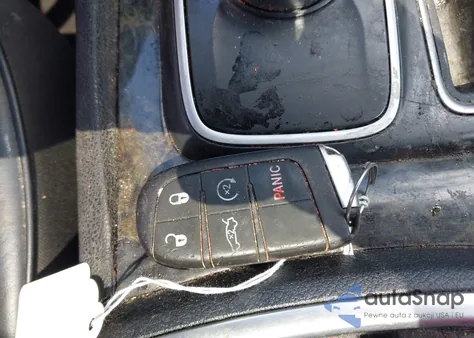 2016 Chrysler 300C z USA, uszkodzony, nr VIN 2C3CCAEG1GH342261